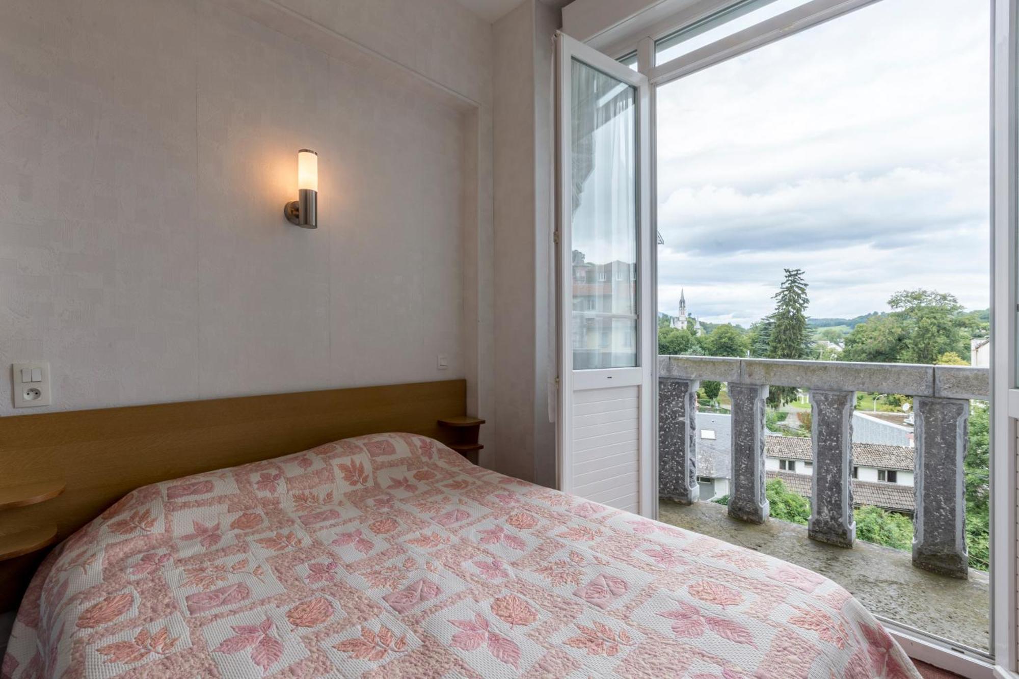 Hotel Montfort Lourdes Ngoại thất bức ảnh